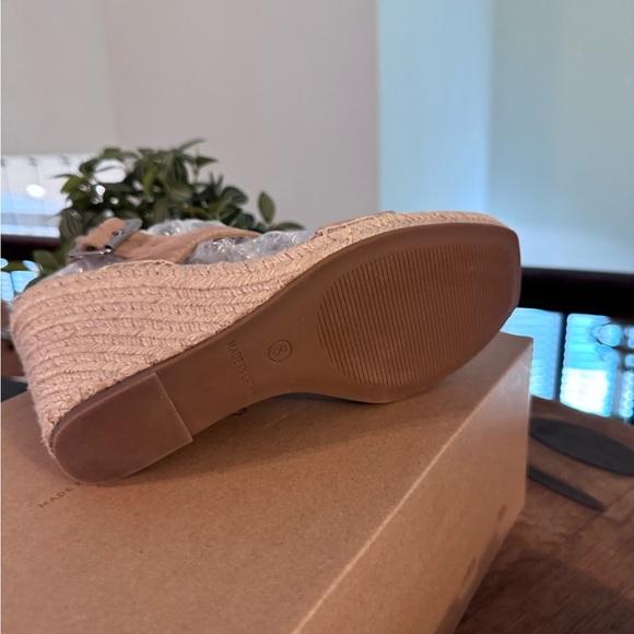 Steve Madden size 8 wedge women’s shoes - Picture 4 of 5